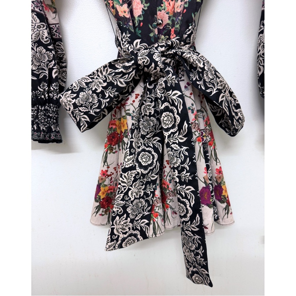 Alice + Olivia Janis Mini Dress Mock Neck Dream Castle Floral Black White 0 - Picture 9 of 16
